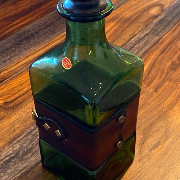 Whiskey Decanter made in Italy. - Picture 5 of 5